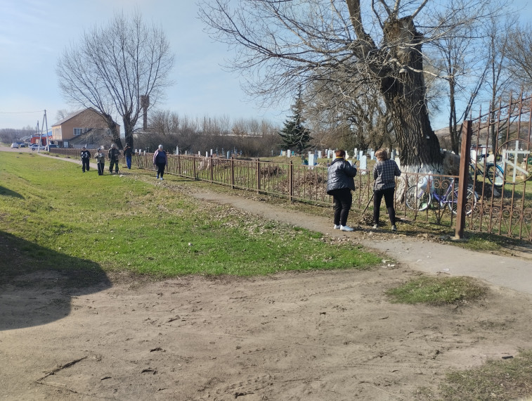 Петропавловка. 04 апреля 2024 года в с.Петропавловка провели субботник на кладбище по ул. 50 лет Октября.. Петропавловка. 04 апреля 2024 года в с.Петропавловка провели субботник на кладбище по ул. 50 лет Октября..